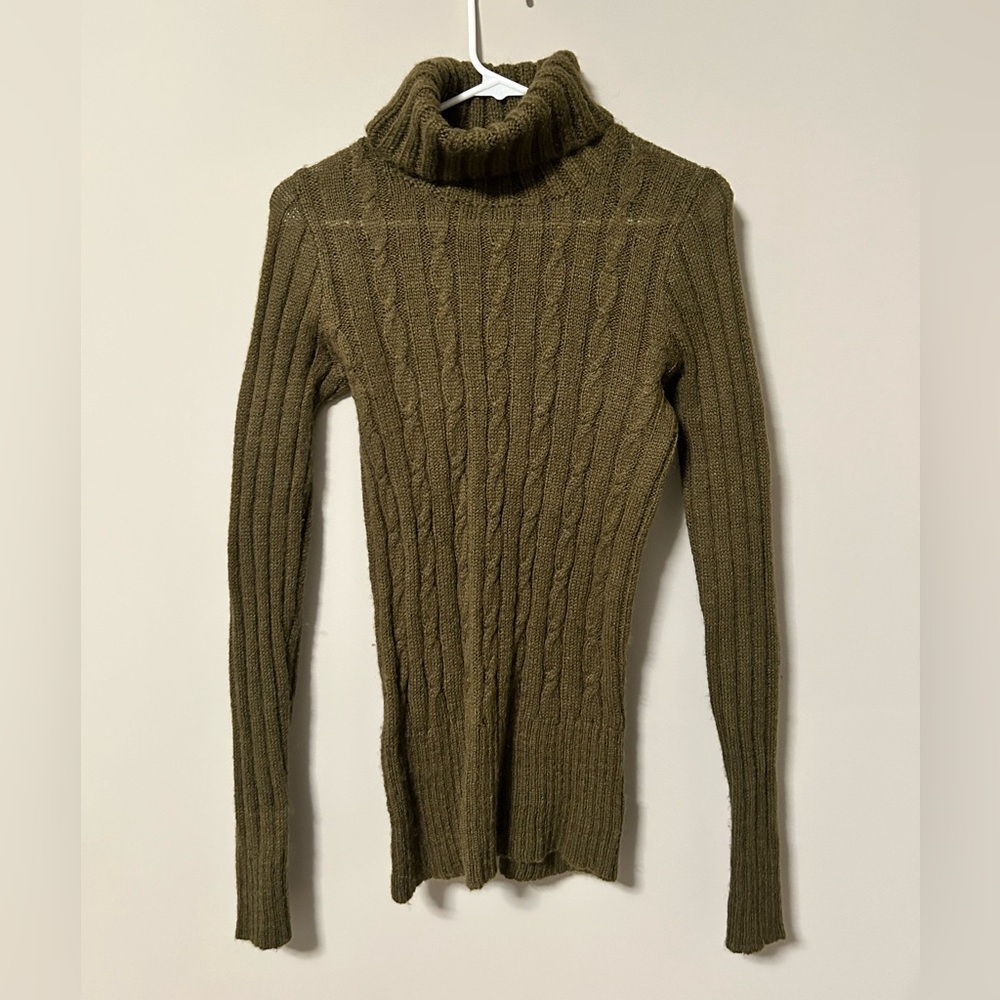 Women’s Turtleneck Sweater